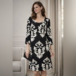 White House Black Market Black Ivory Damask Print Long Sleeve Shift Dress L